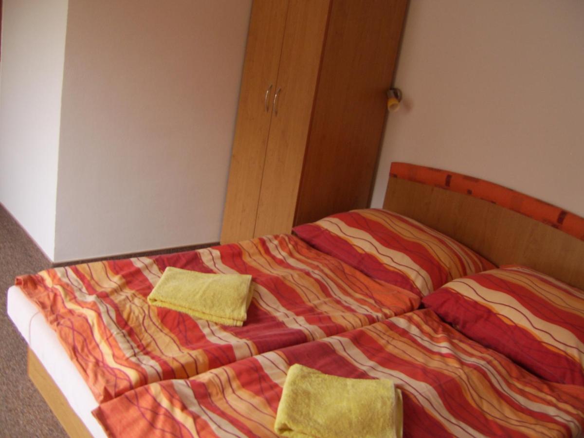 Penzion Zlata Rybka Podhájska Exterior foto